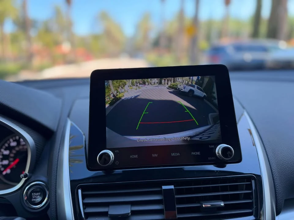 2021 Mitsubishi Eclipse - Image 7 of 18