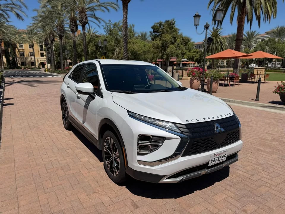 2021 Mitsubishi Eclipse - Image 17 of 18
