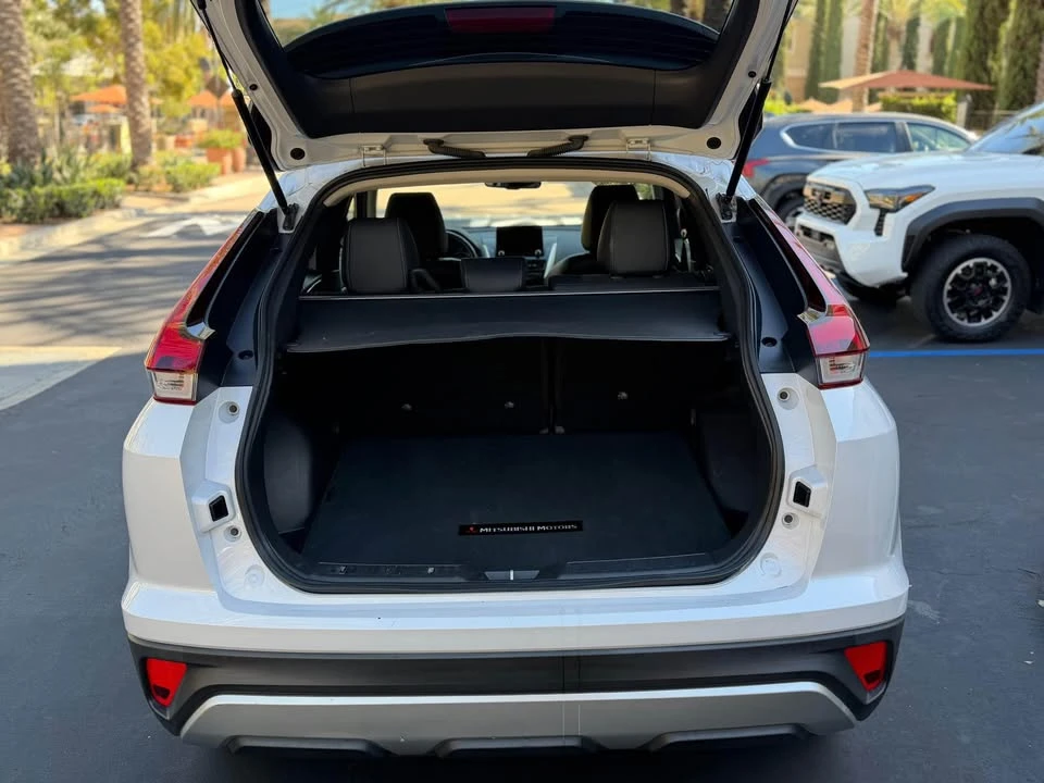 2021 Mitsubishi Eclipse - Image 3 of 18