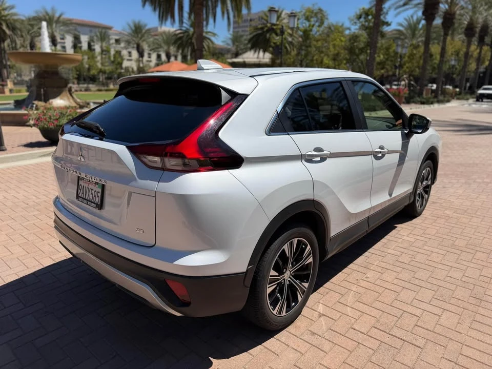2021 Mitsubishi Eclipse - Image 16 of 18