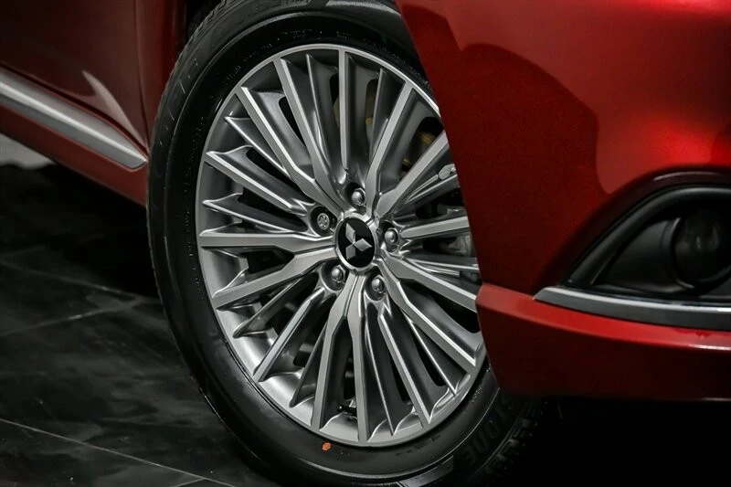 2021 Mitsubishi Outlander - Image 3 of 21