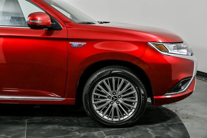 2021 Mitsubishi Outlander - Image 14 of 21