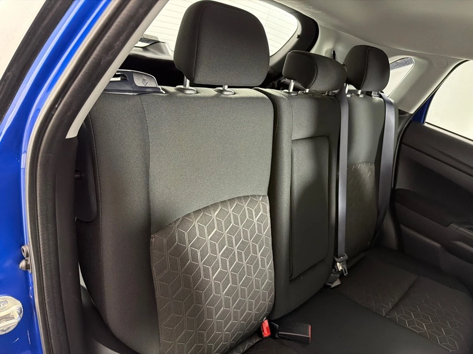2021 Mitsubishi Outlander - Image 21 of 21