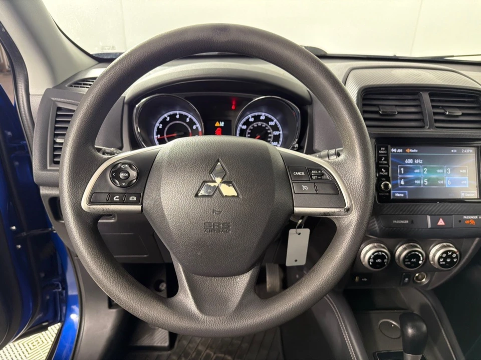 2021 Mitsubishi Outlander - Image 13 of 21