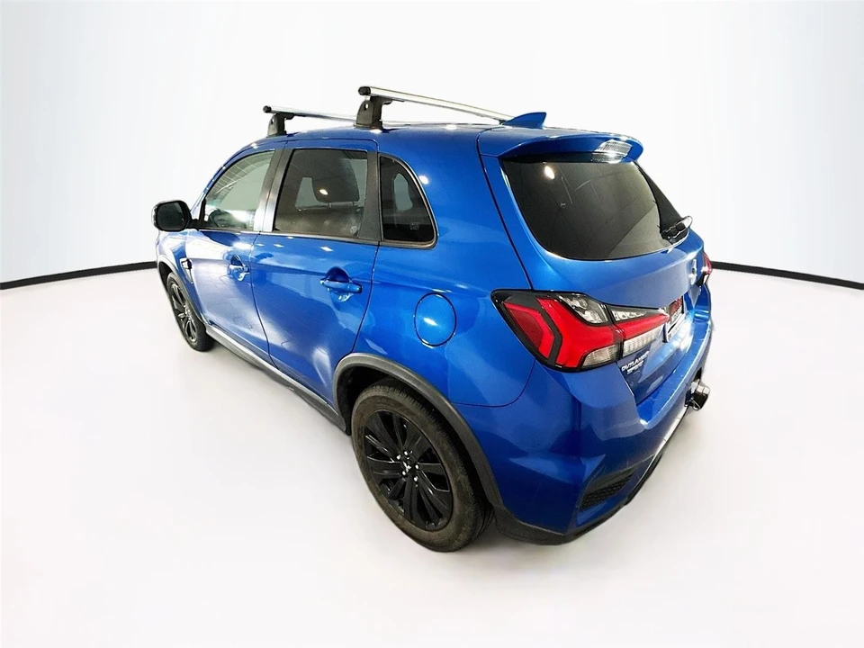 2021 Mitsubishi Outlander - Image 3 of 16