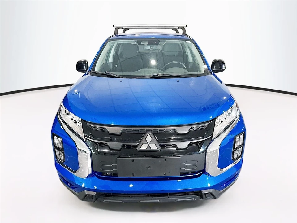 2021 Mitsubishi Outlander - Image 8 of 16