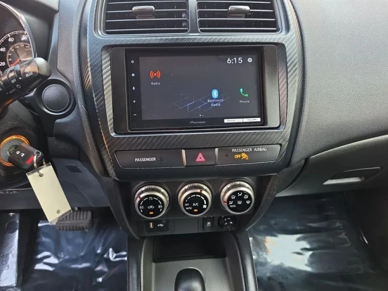 2021 Mitsubishi Outlander - Image 11 of 12
