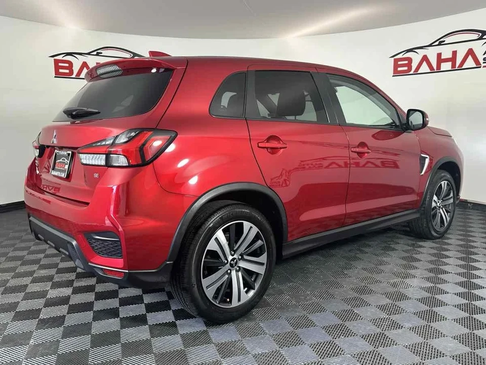 2021 Mitsubishi Outlander - Image 9 of 21