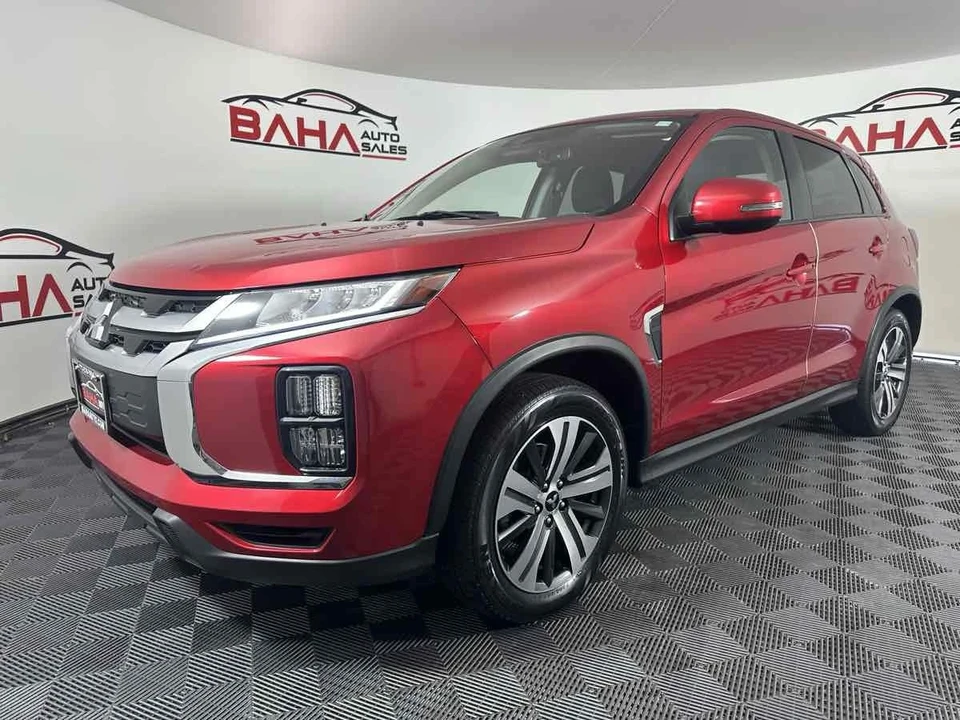 2021 Mitsubishi Outlander - Image 2 of 21