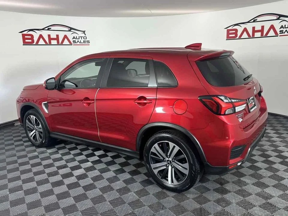 2021 Mitsubishi Outlander - Image 5 of 21