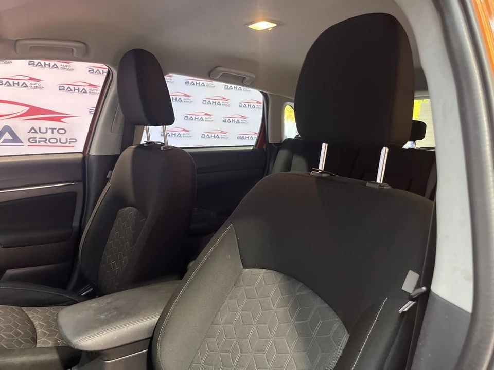 2021 Mitsubishi Outlander - Image 21 of 21
