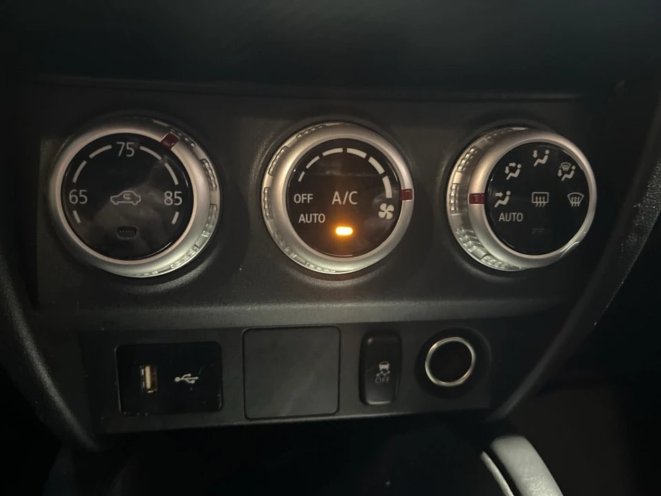 2021 Mitsubishi Outlander - Image 17 of 21