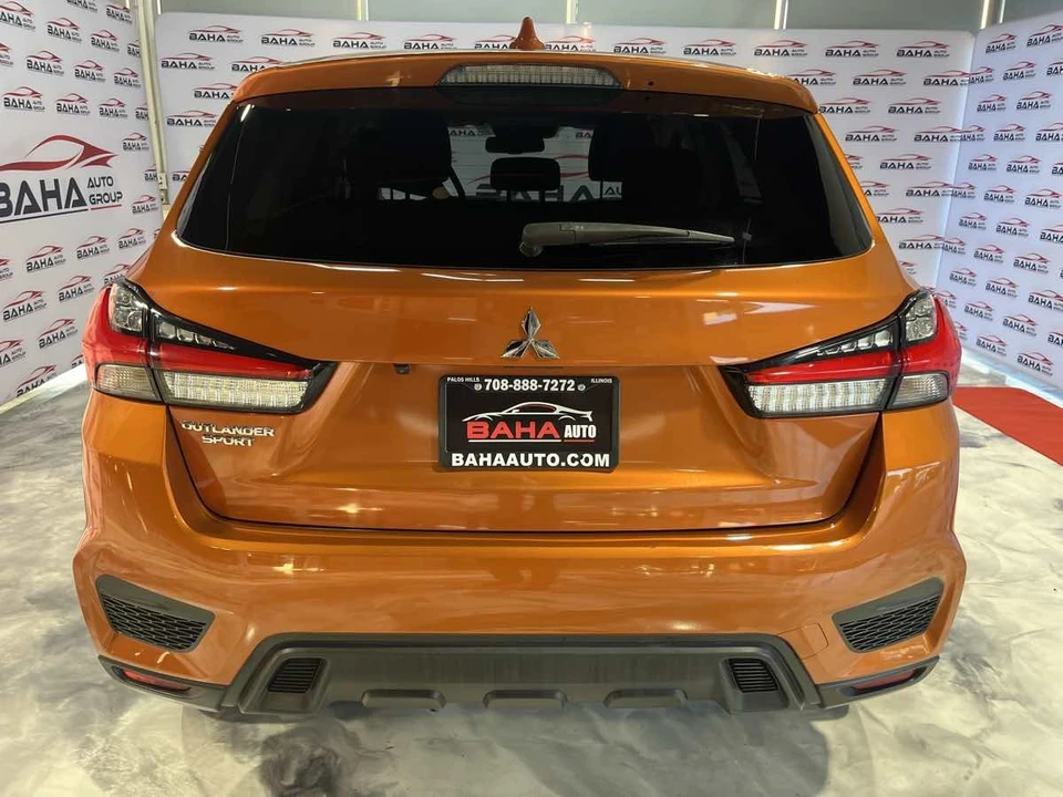 2021 Mitsubishi Outlander - Image 5 of 21
