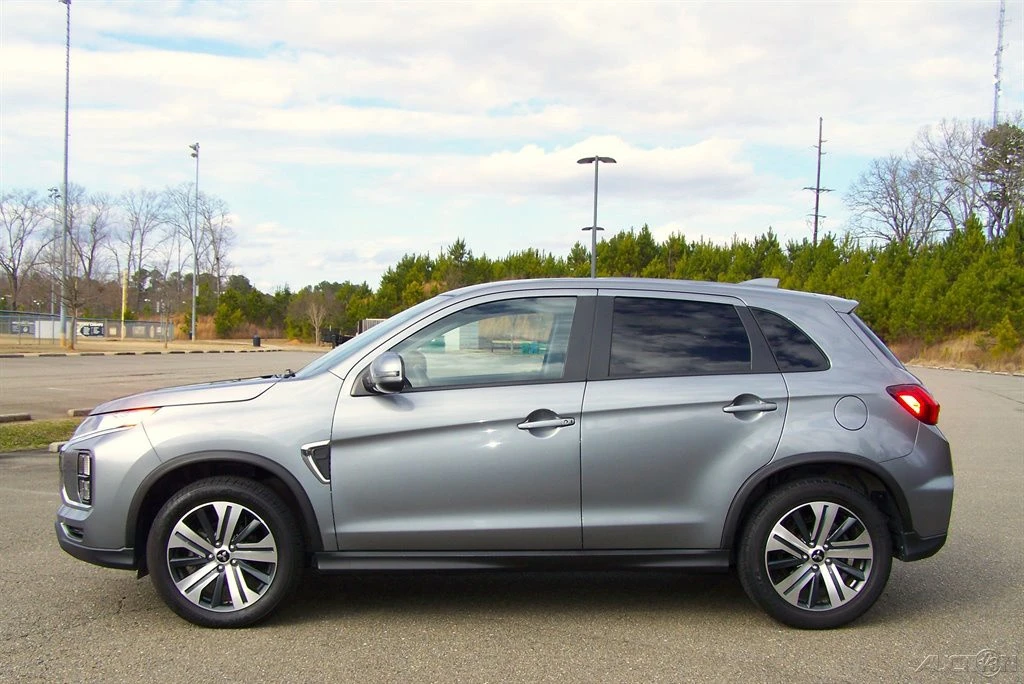 2021 Mitsubishi Outlander - Image 7 of 12