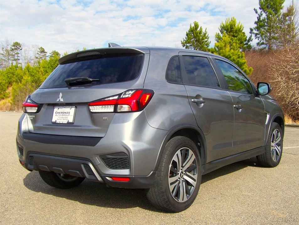 2021 Mitsubishi Outlander - Image 3 of 12
