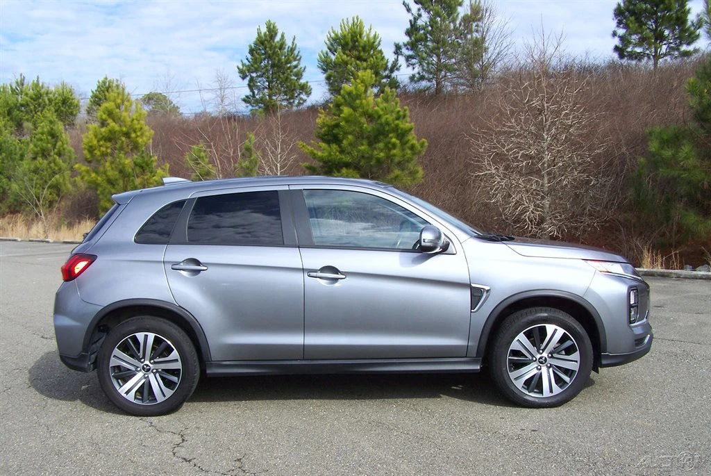 2021 Mitsubishi Outlander - Image 6 of 12