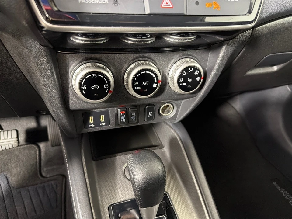 2021 Mitsubishi Outlander - Image 18 of 21
