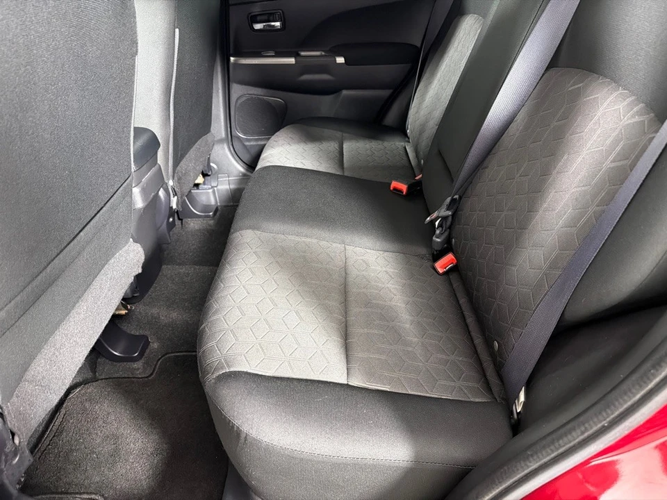 2021 Mitsubishi Outlander - Image 20 of 21