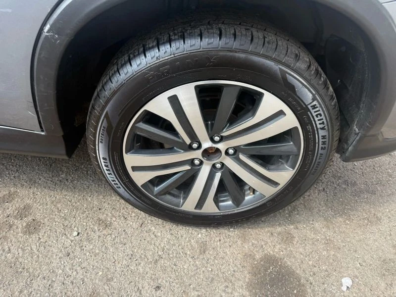2021 Mitsubishi Outlander - Image 9 of 12