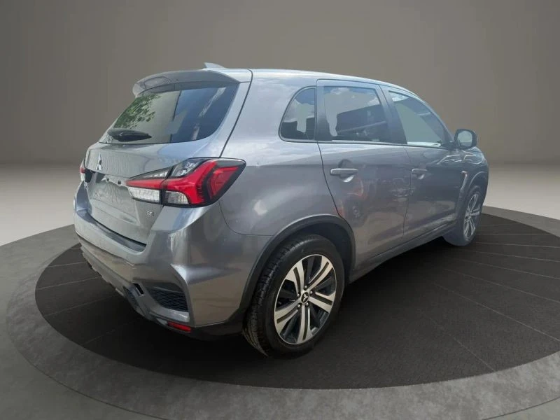 2021 Mitsubishi Outlander - Image 5 of 12