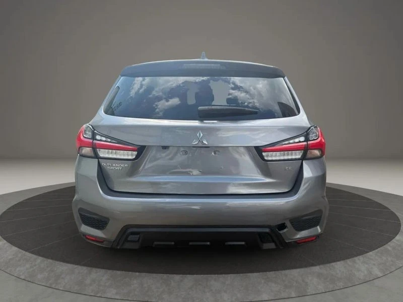 2021 Mitsubishi Outlander - Image 6 of 12