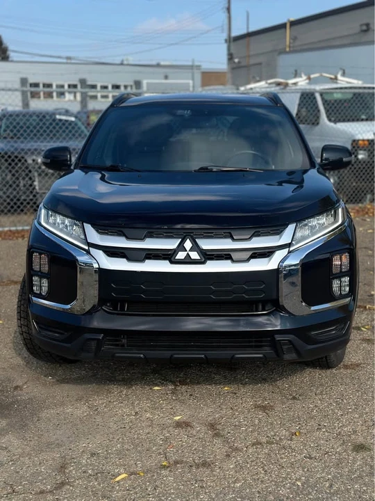 2021 Mitsubishi RVR - Image 2 of 17