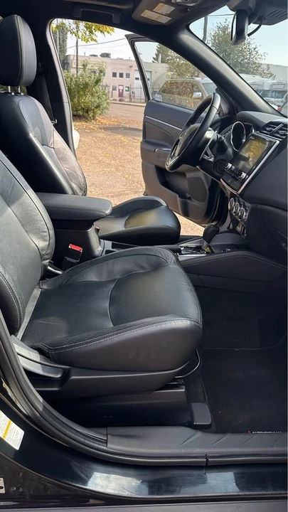 2021 Mitsubishi RVR - Image 11 of 17