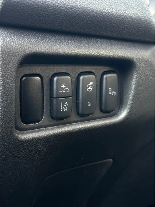 2021 Mitsubishi RVR - Image 15 of 17