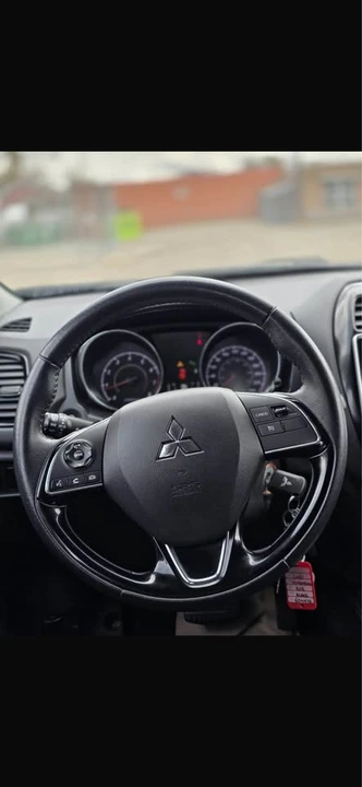 2021 Mitsubishi RVR - Image 9 of 10