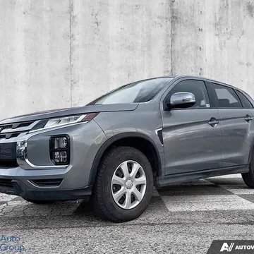 2021 Mitsubishi RVR SE