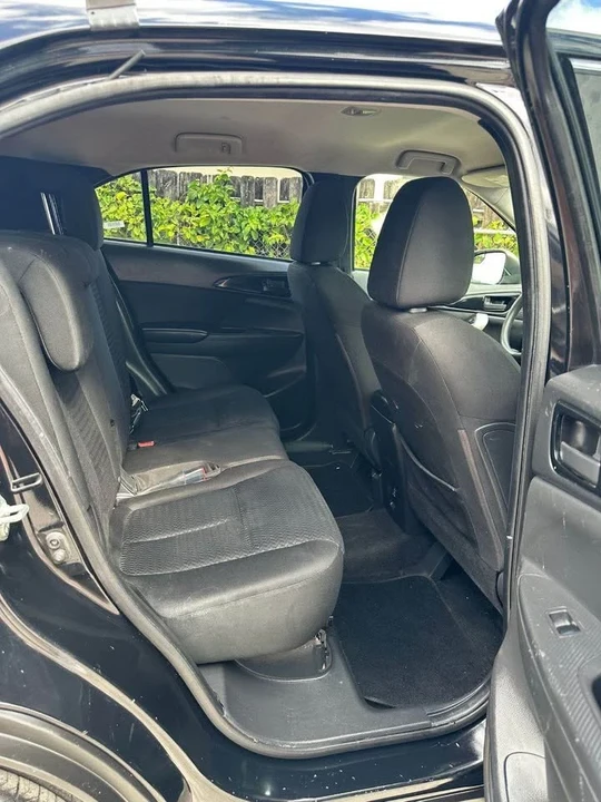 2021 Mitsubishi Eclipse Cross - Image 14 of 18