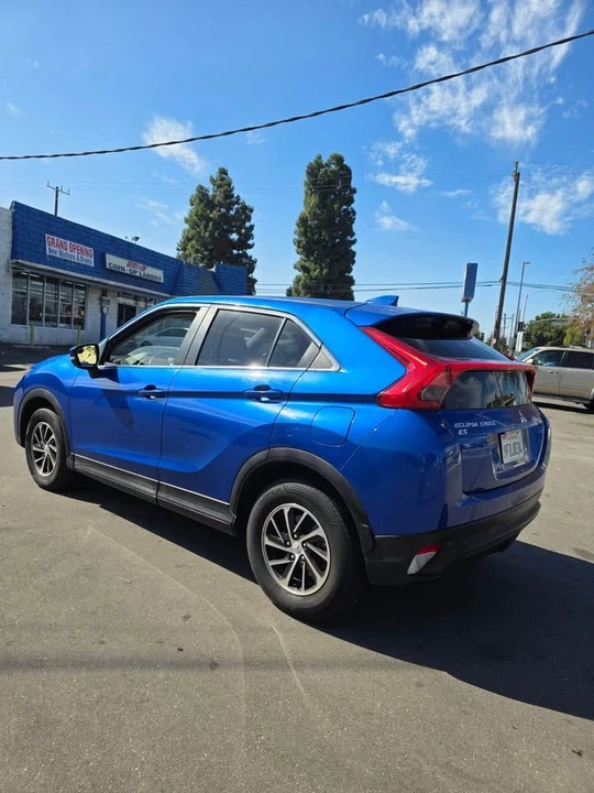 2021 Mitsubishi Eclipse Cross - Image 3 of 9