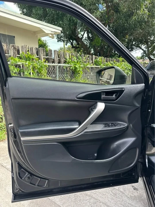 2021 Mitsubishi Eclipse Cross - Image 16 of 18