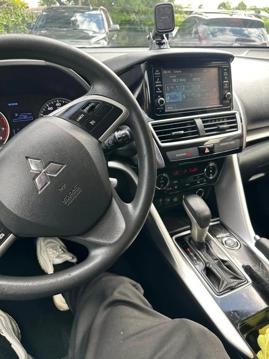 2021 Mitsubishi Eclipse Cross - Image 11 of 18