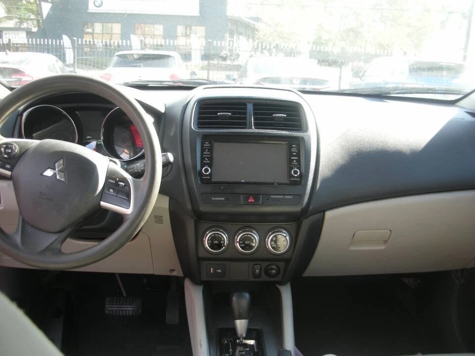 2021 Mitsubishi Outlander - Image 7 of 7