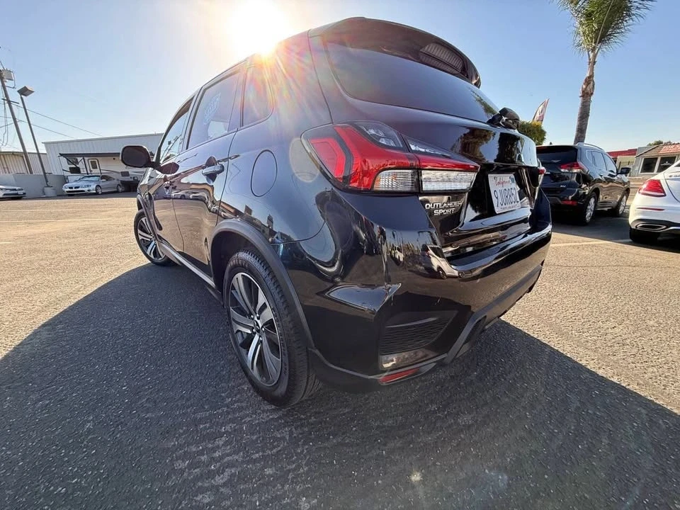 2021 Mitsubishi Outlander - Image 3 of 20