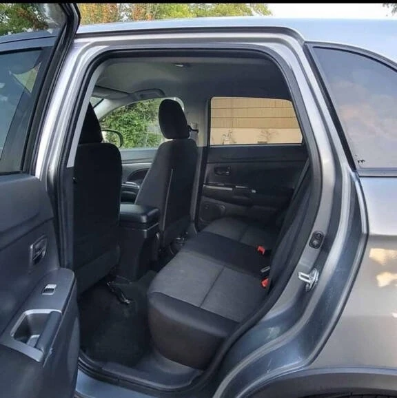 2021 Mitsubishi Outlander - Image 12 of 17