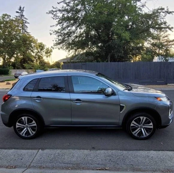2021 Mitsubishi Outlander - Image 9 of 17