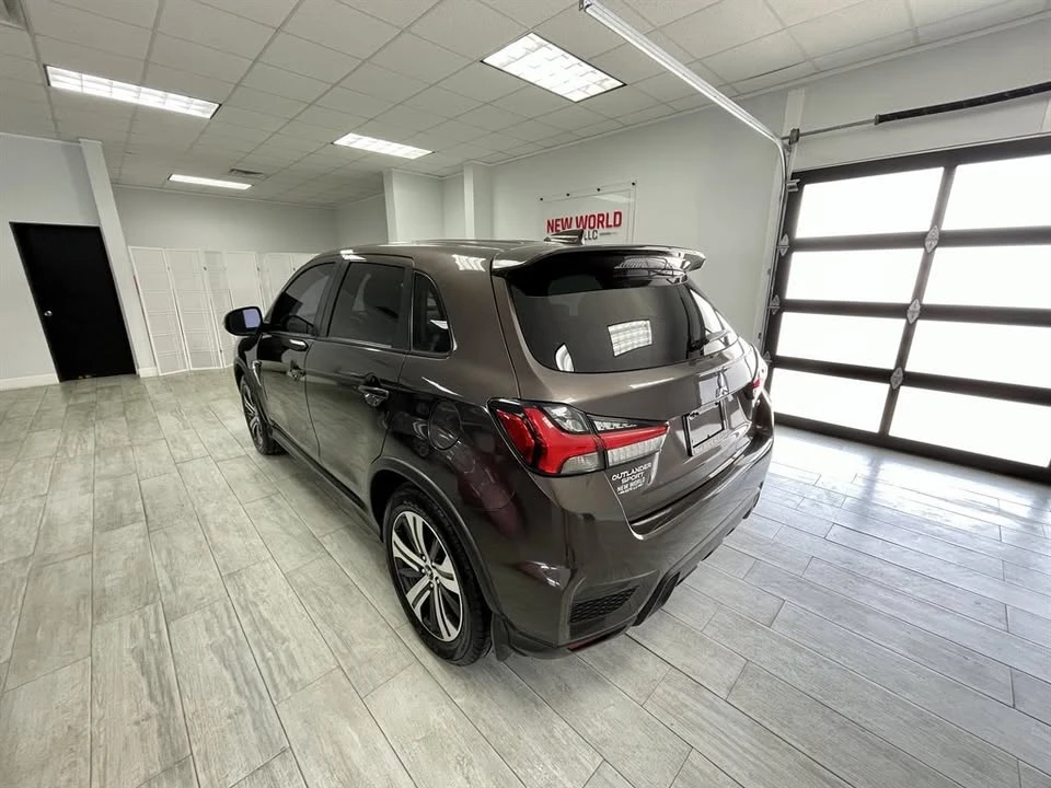 2021 Mitsubishi Outlander - Image 3 of 20