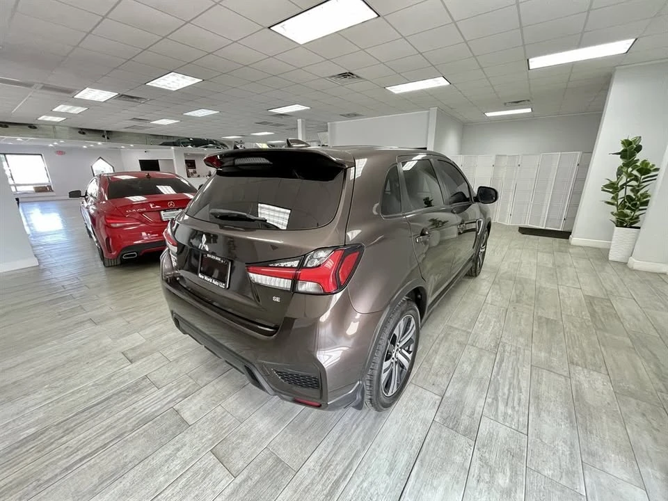 2021 Mitsubishi Outlander - Image 5 of 20