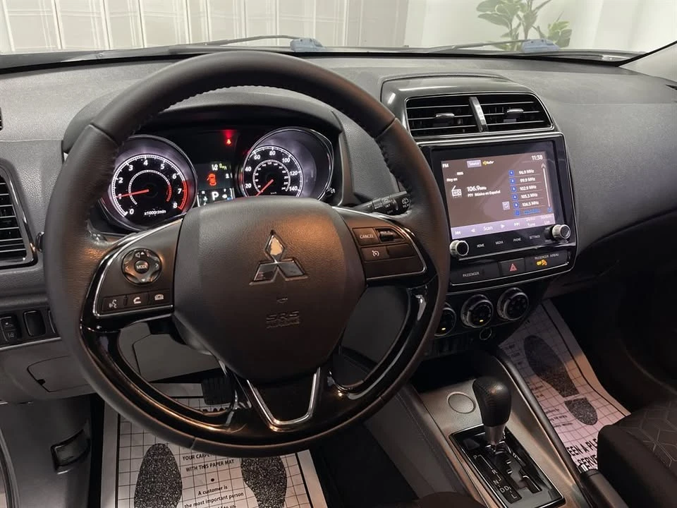 2021 Mitsubishi Outlander - Image 10 of 20