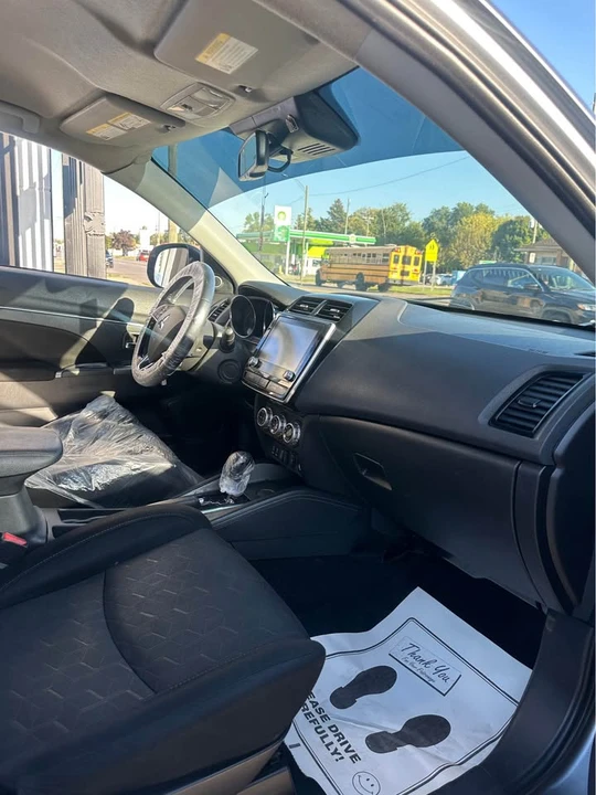 2021 Mitsubishi Outlander - Image 12 of 14