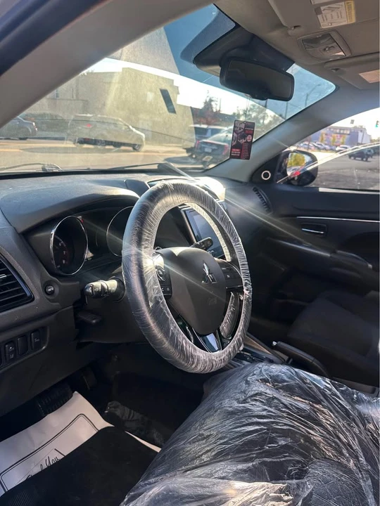 2021 Mitsubishi Outlander - Image 13 of 14