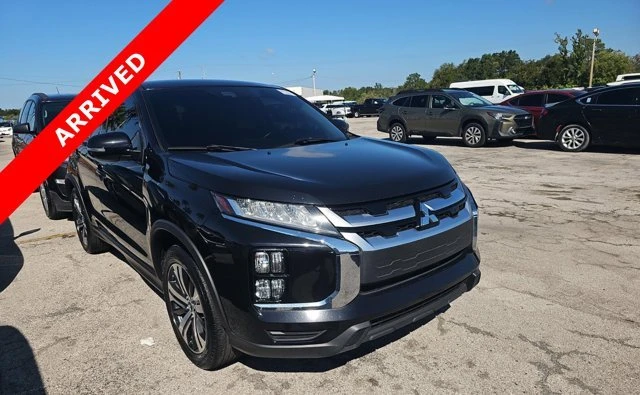 2021 Mitsubishi Outlander - Image 3 of 8