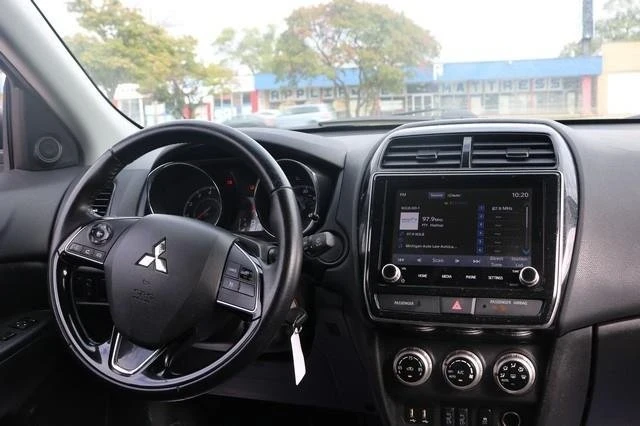 2021 Mitsubishi Outlander - Image 12 of 15