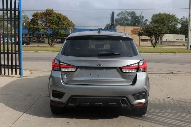 2021 Mitsubishi Outlander - Image 3 of 15