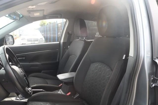 2021 Mitsubishi Outlander - Image 7 of 15