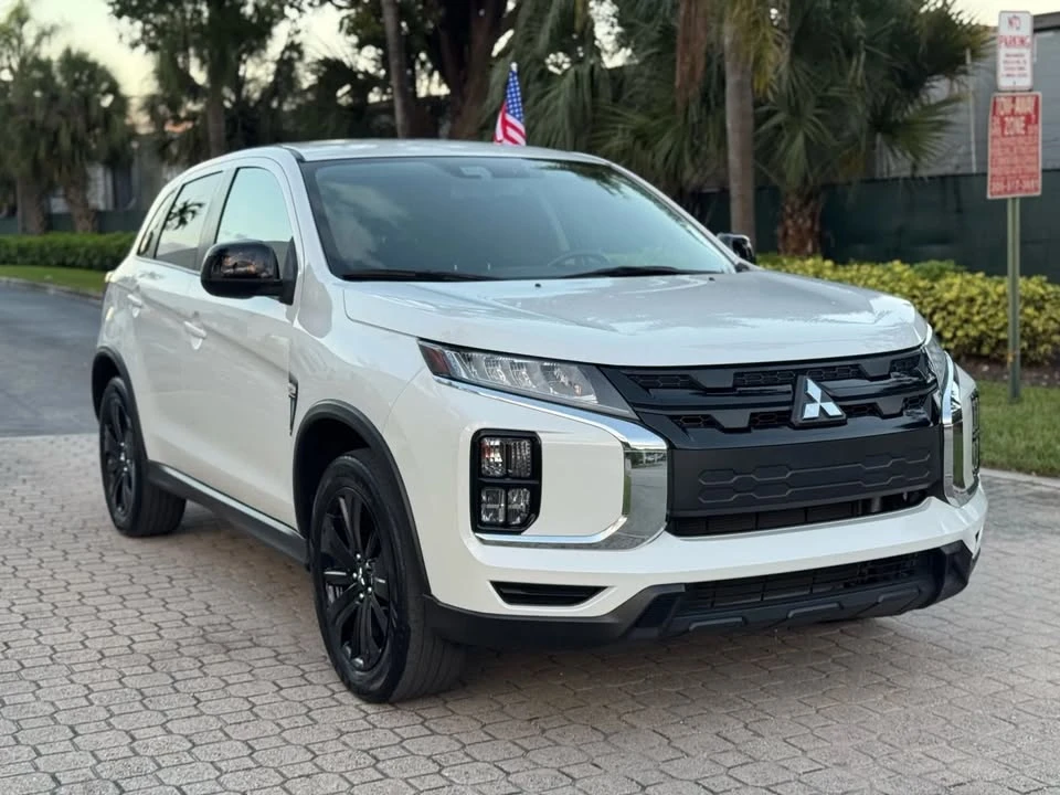 2021 Mitsubishi Outlander - Image 4 of 20