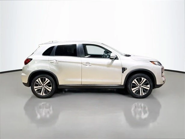 2021 Mitsubishi Outlander Sport - Image 4 of 18