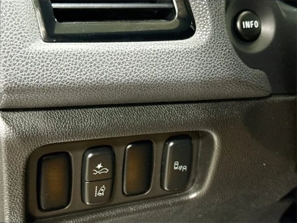 2021 Mitsubishi Outlander Sport - Image 10 of 18